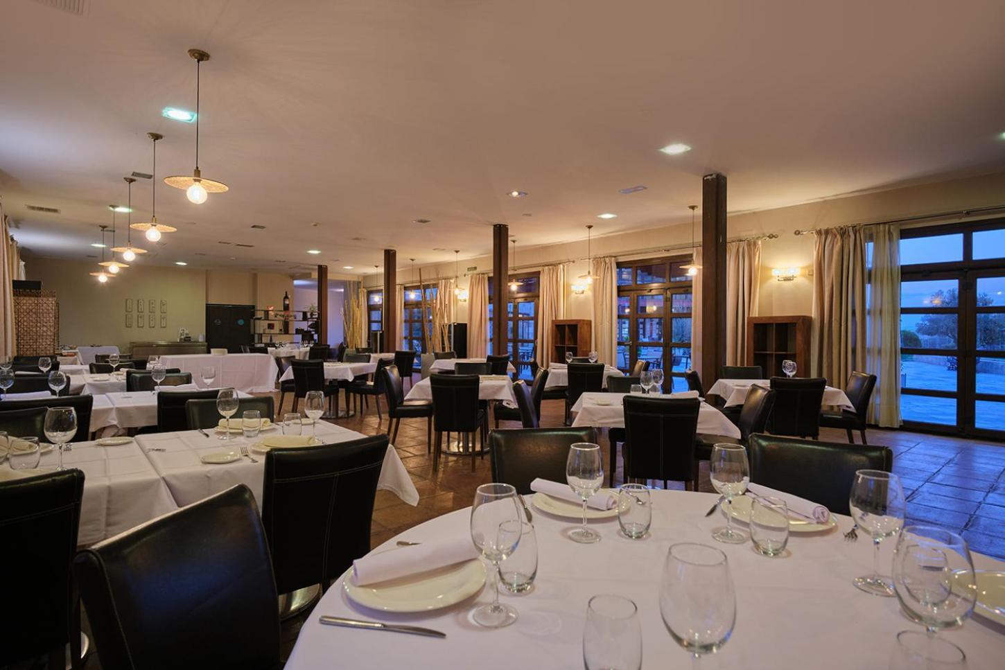 Hotel Spa Villa Nazules Chueca Luaran gambar