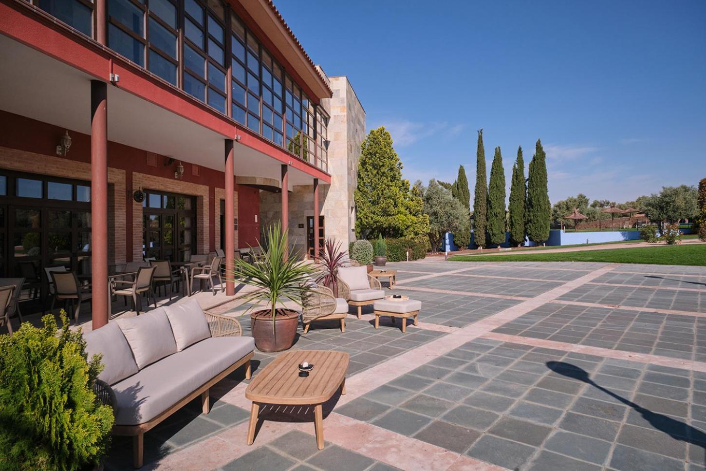 Hotel Spa Villa Nazules Chueca Luaran gambar