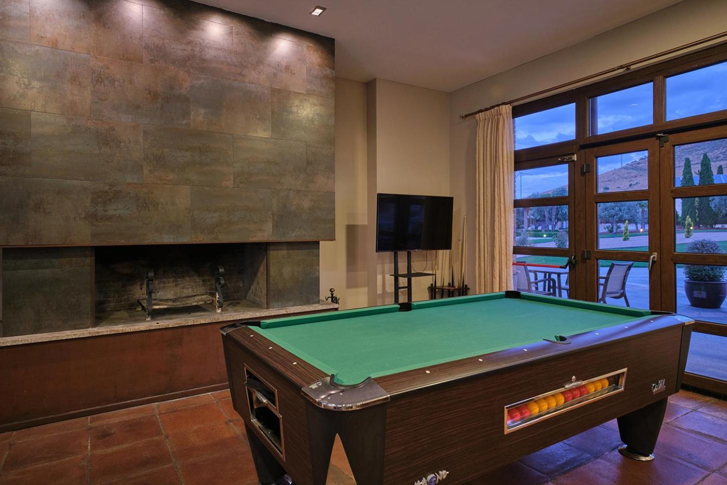 Hotel Spa Villa Nazules Chueca Luaran gambar